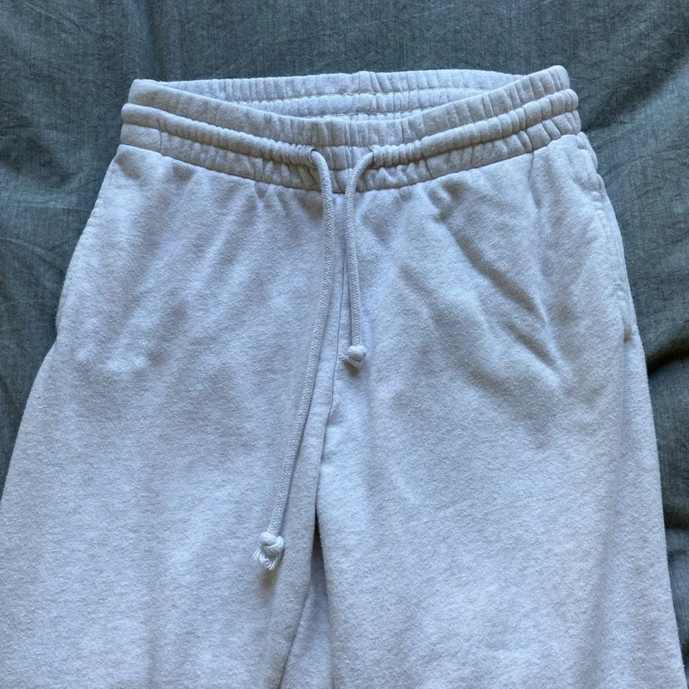 TNA Airy AF Sweatpants - Picture 2 of 4